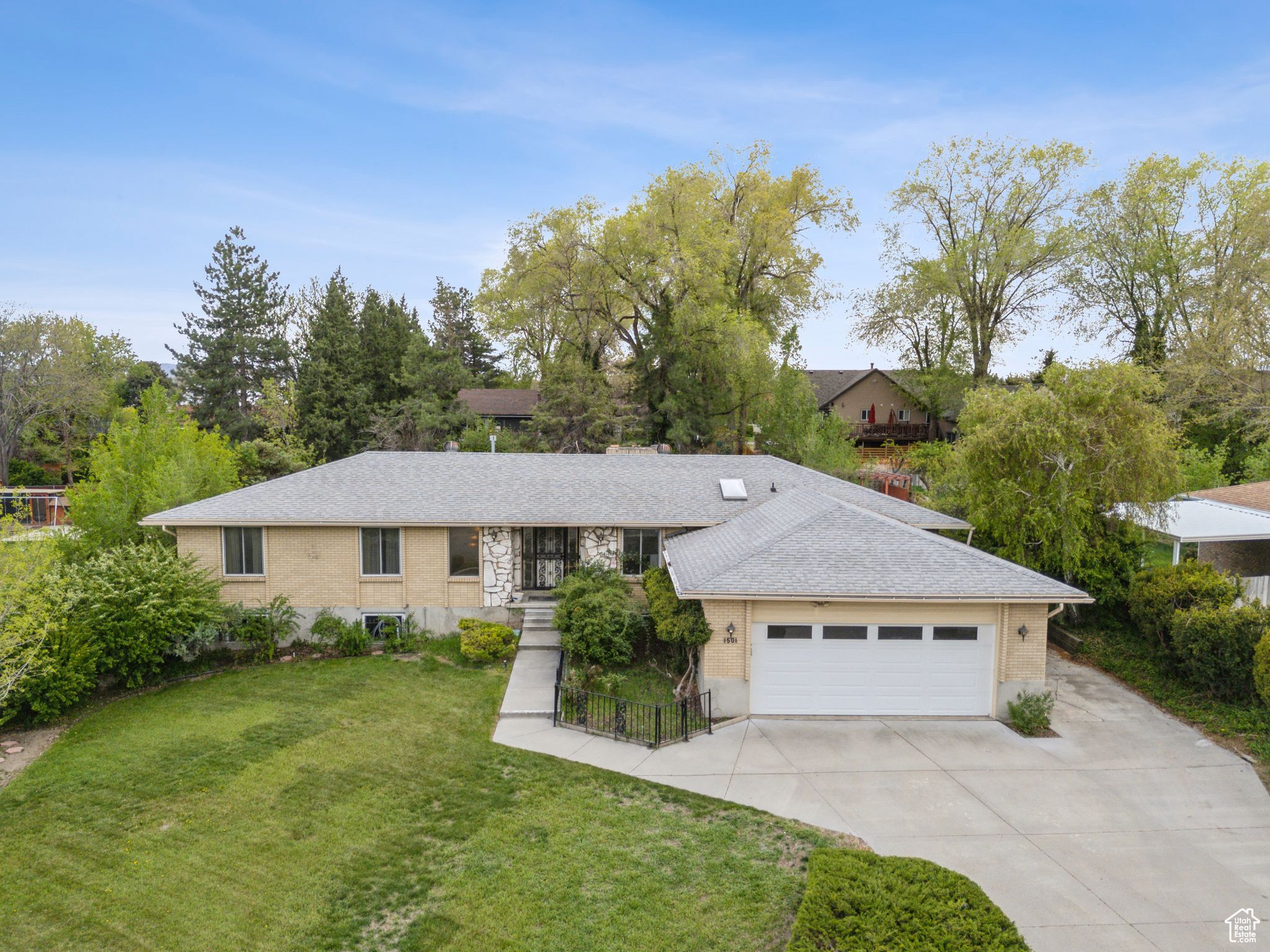 Taylorsville, Utah 84123, United States, 5 Bedrooms Bedrooms, ,3 BathroomsBathrooms,Residential,Active,118772