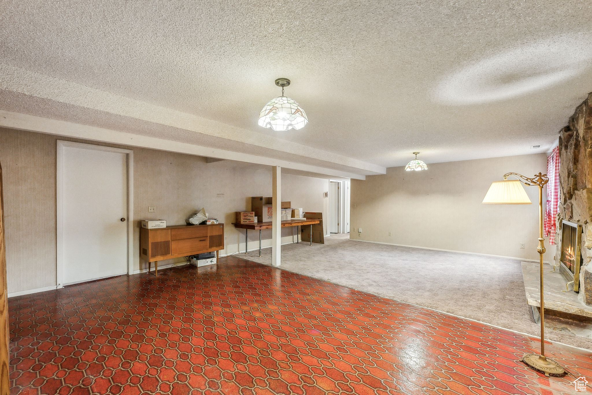 Taylorsville, Utah 84123, United States, 5 Bedrooms Bedrooms, ,3 BathroomsBathrooms,Residential,Active,118772