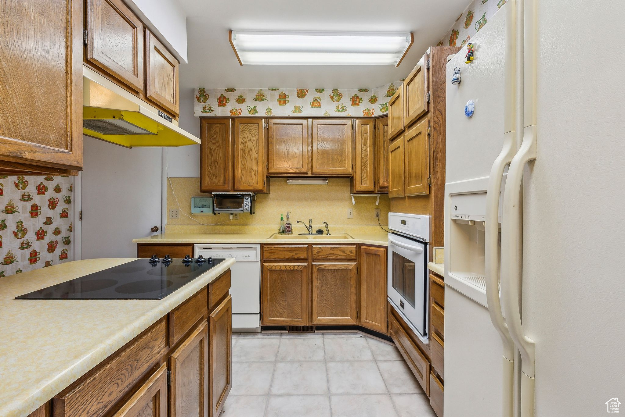 Taylorsville, Utah 84123, United States, 5 Bedrooms Bedrooms, ,3 BathroomsBathrooms,Residential,Active,118772