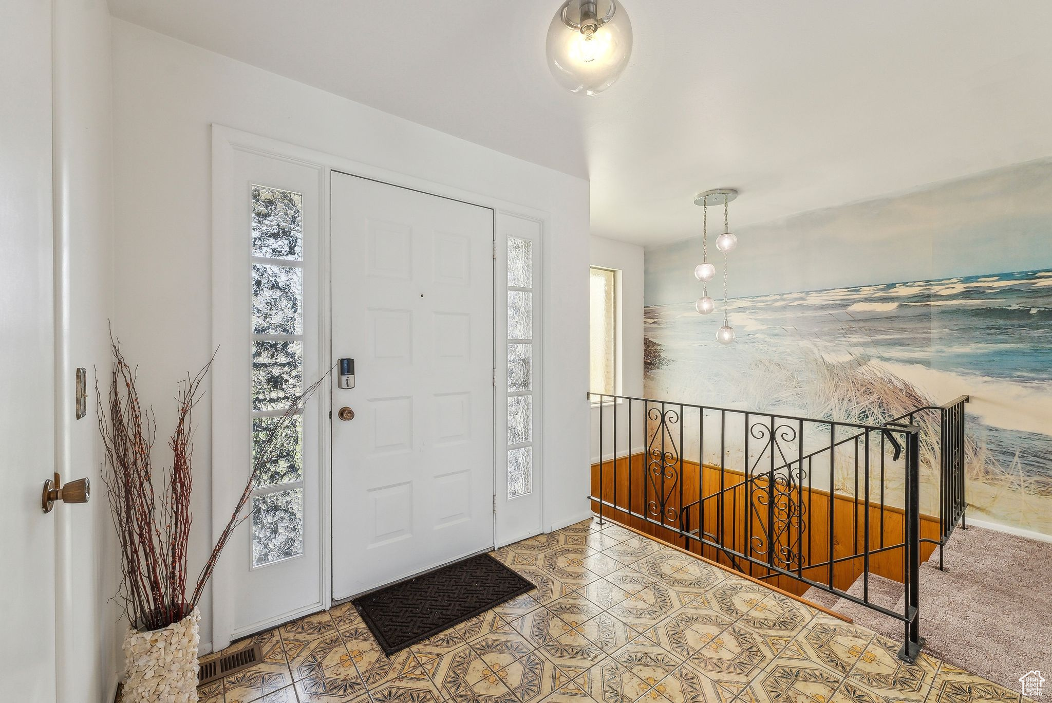 Taylorsville, Utah 84123, United States, 5 Bedrooms Bedrooms, ,3 BathroomsBathrooms,Residential,Active,118772