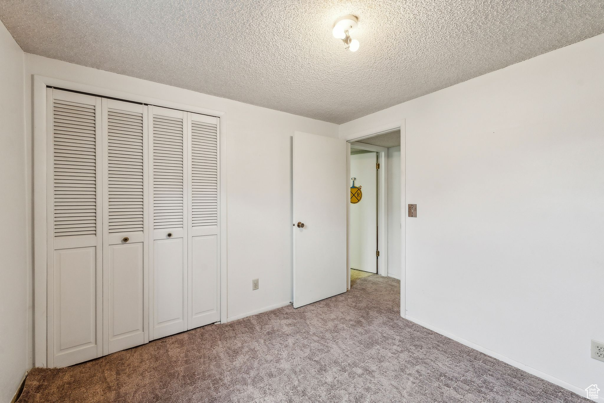 Taylorsville, Utah 84123, United States, 5 Bedrooms Bedrooms, ,3 BathroomsBathrooms,Residential,Active,118772