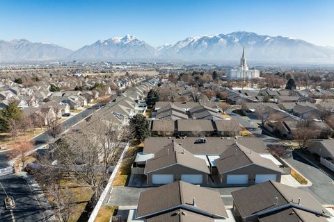 Tiny photo for 1598 W CORNERSTONE DR S, South Jordan, UT 84095 (MLS # 2134751)