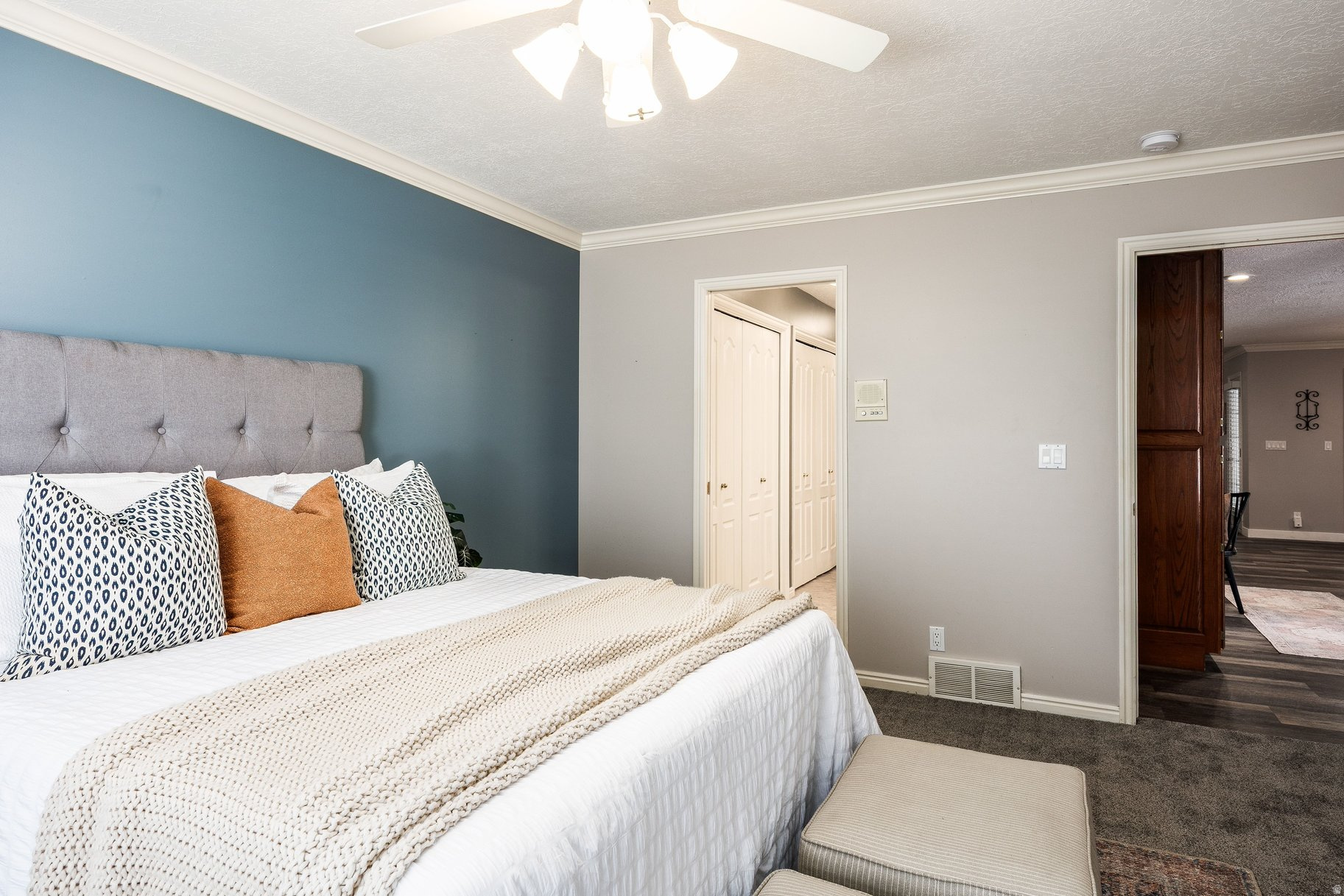 CORNERSTONE - Residential