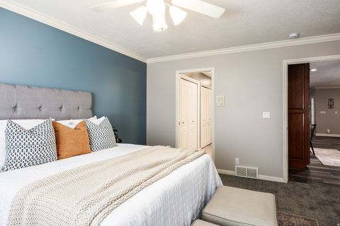 Tiny photo for 1598 W CORNERSTONE DR S, South Jordan, UT 84095 (MLS # 2134751)