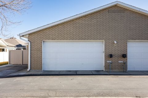 Tiny photo for 1598 W CORNERSTONE DR S, South Jordan, UT 84095 (MLS # 2134751)