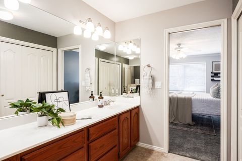 Tiny photo for 1598 W CORNERSTONE DR S, South Jordan, UT 84095 (MLS # 2134751)