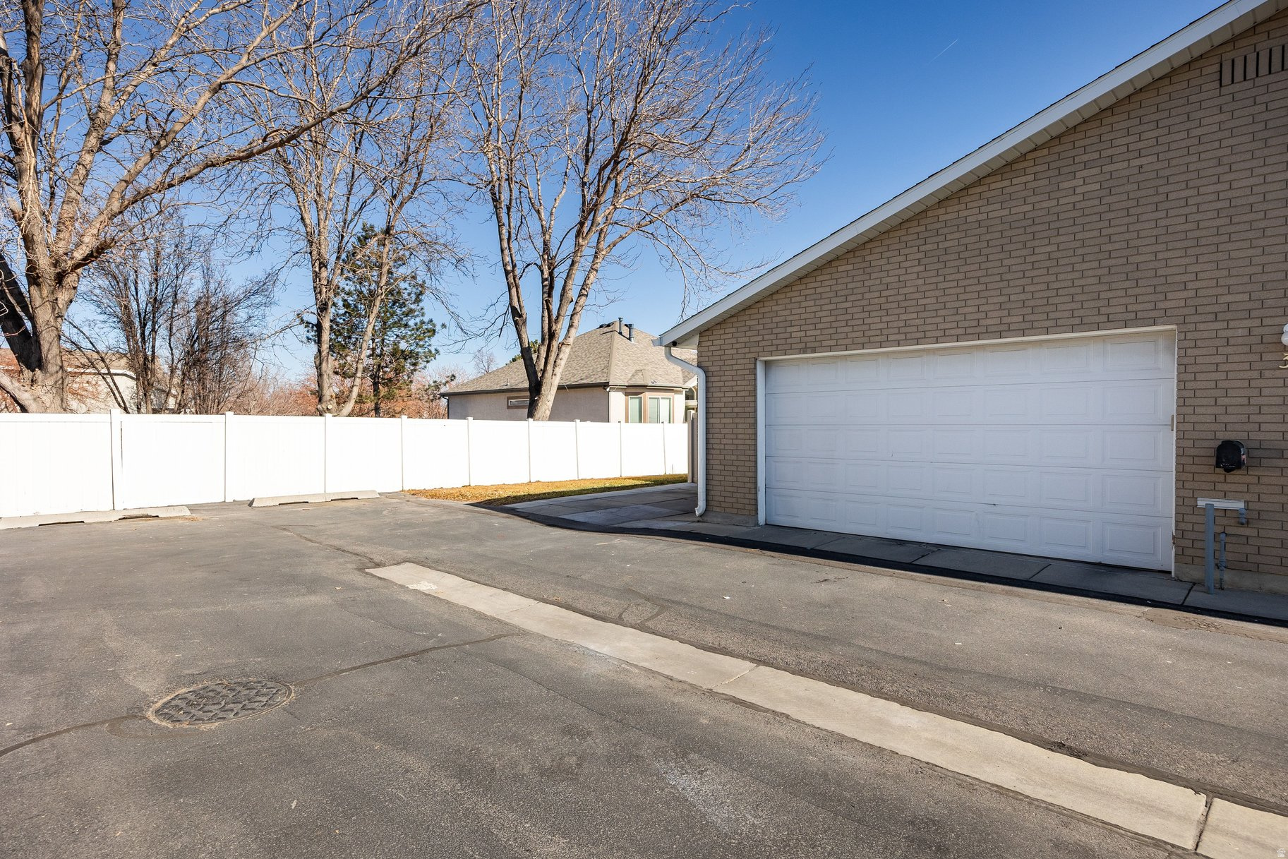 CORNERSTONE - Residential