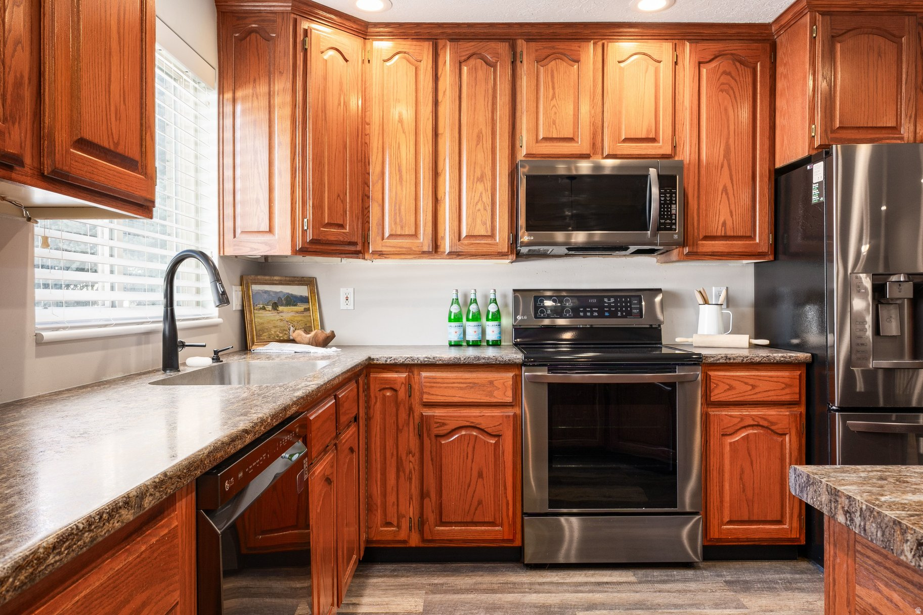 CORNERSTONE - Residential