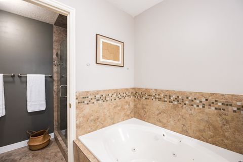 Tiny photo for 1598 W CORNERSTONE DR S, South Jordan, UT 84095 (MLS # 2134751)