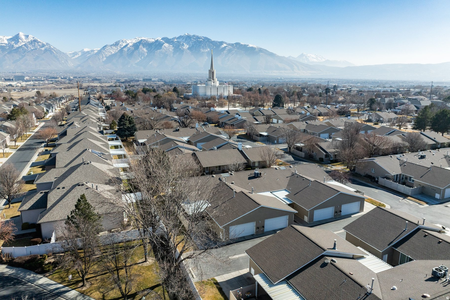 CORNERSTONE - Residential