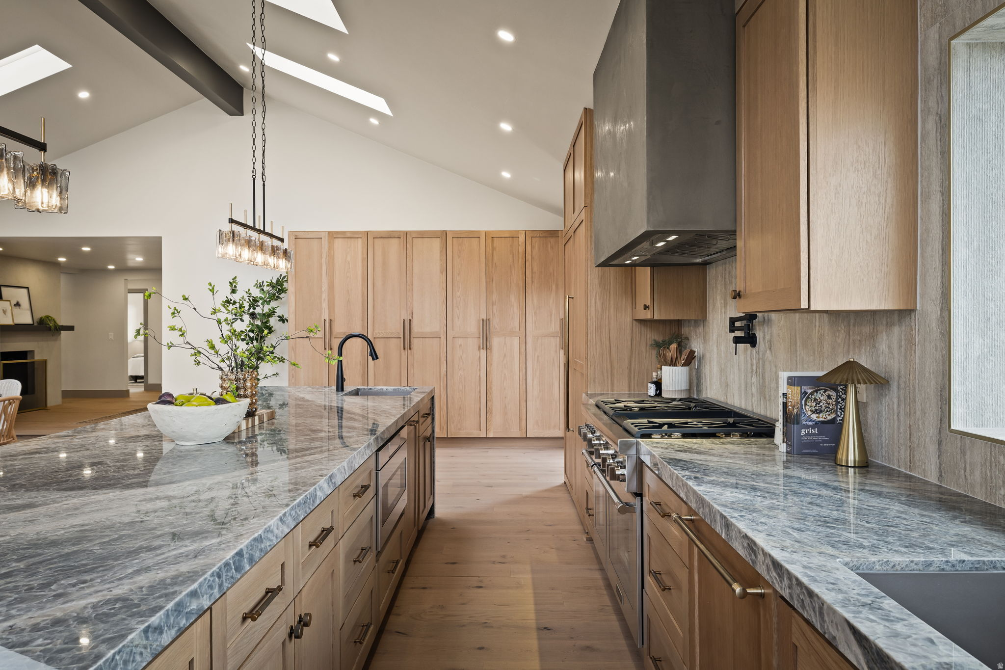 ST MARY HILL - Residential