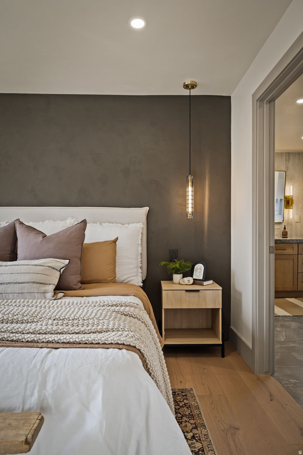 ST MARY HILL - Residential