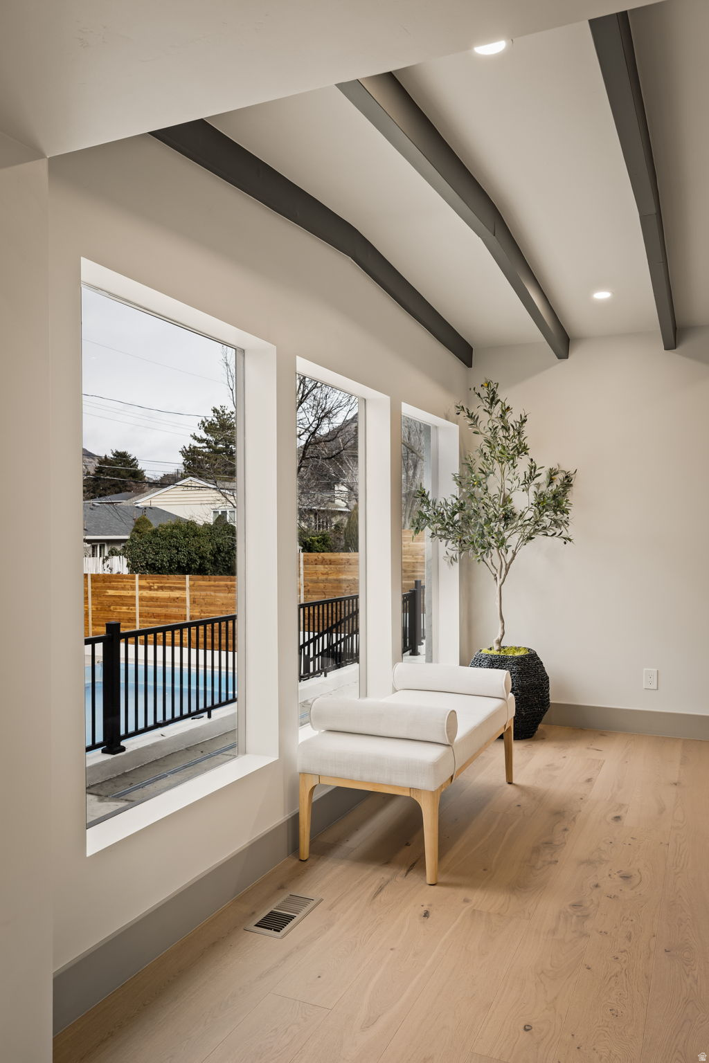 ST MARY HILL - Residential