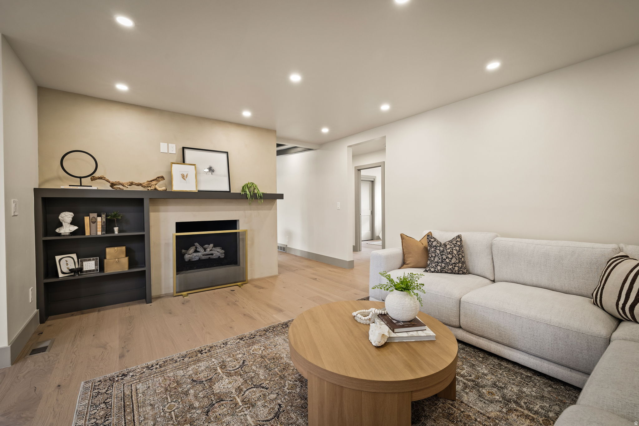 ST MARY HILL - Residential