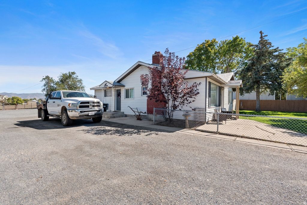 Photo of 241 S QUIRK ST, Grantsville, UT 84029 (MLS # 2130202)