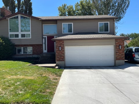 Tiny photo for 134 E 1420 S, Farmington, UT 84025 (MLS # 2183964)