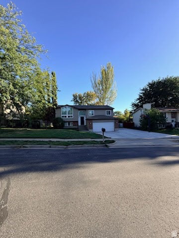 Photo of 134 E 1420 S, Farmington, UT 84025 (MLS # 2183964)