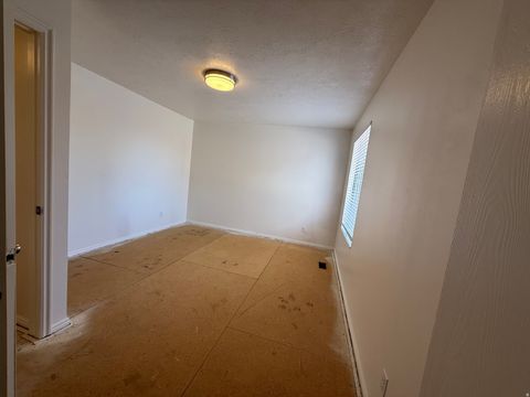 Tiny photo for 704 S ORCHARD DR, Bountiful, UT 84010 (MLS # 2173428)