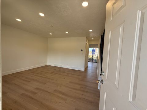 Tiny photo for 704 S ORCHARD DR, Bountiful, UT 84010 (MLS # 2173428)