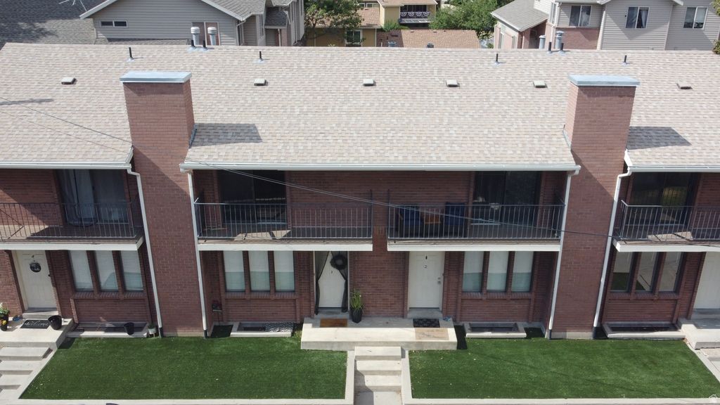 Photo of 704 S ORCHARD DR, Bountiful, UT 84010 (MLS # 2173428)