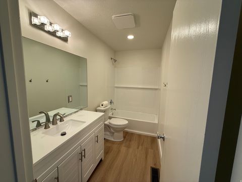 Tiny photo for 704 S ORCHARD DR, Bountiful, UT 84010 (MLS # 2173428)