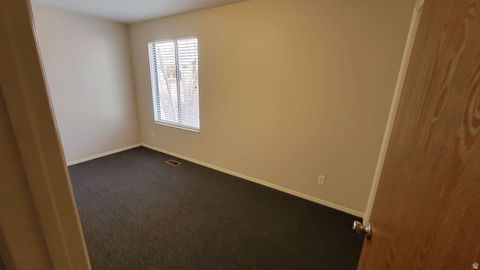 Tiny photo for 704 S ORCHARD DR, Bountiful, UT 84010 (MLS # 2173428)