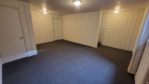 Tiny photo for 704 S ORCHARD DR, Bountiful, UT 84010 (MLS # 2173428)
