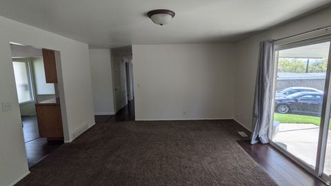 Tiny photo for 704 S ORCHARD DR, Bountiful, UT 84010 (MLS # 2173428)