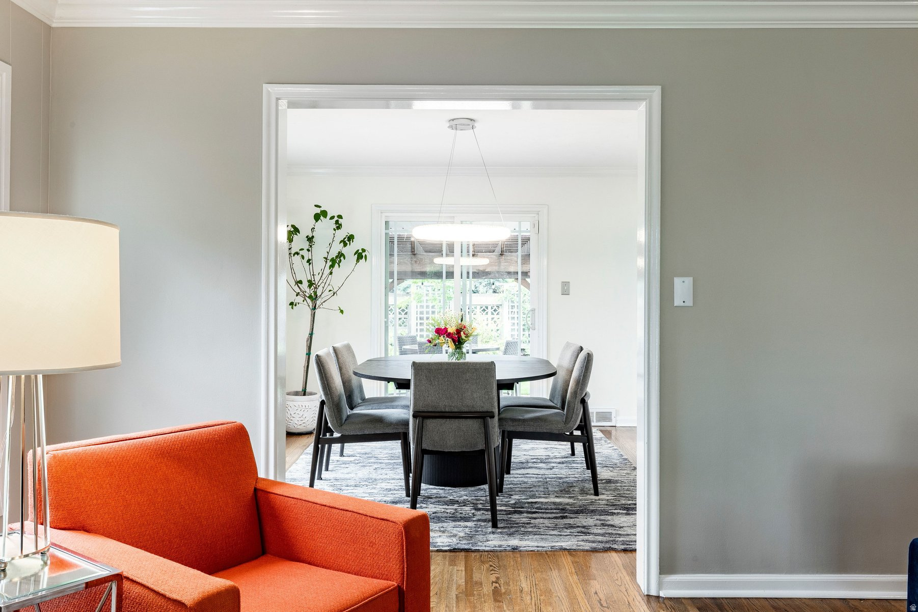 COLONIAL HILLS - Residential