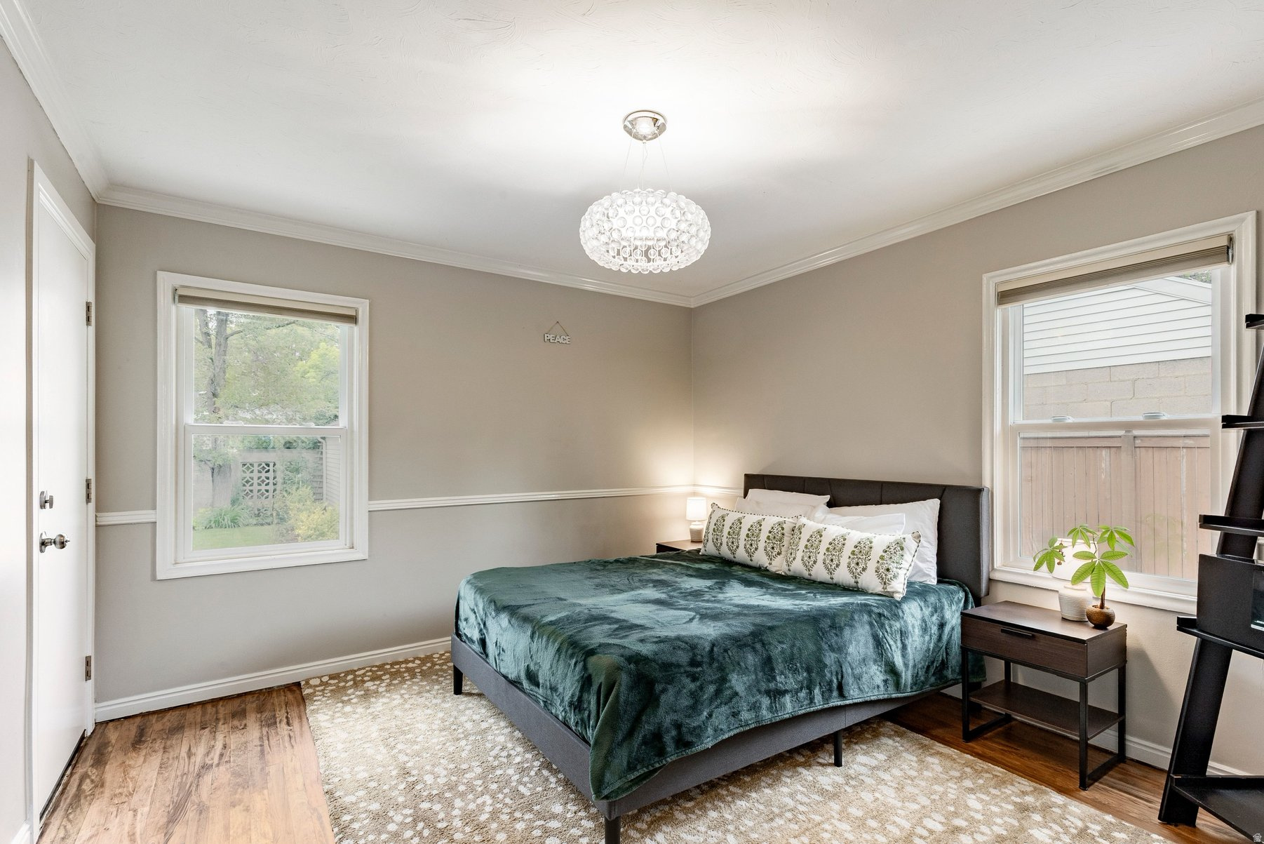COLONIAL HILLS - Residential
