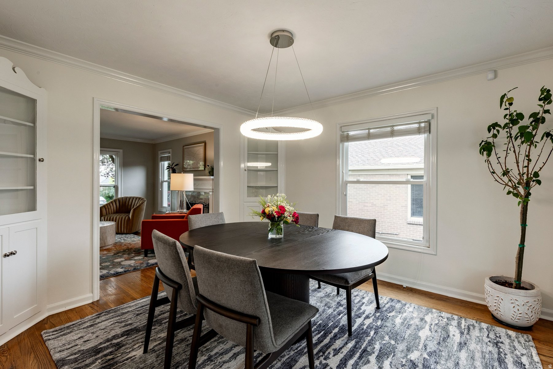COLONIAL HILLS - Residential