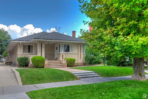 Photo of 807 S 500 E, Salt Lake City, UT 84102 (MLS # 2089182) Photo of 807 S 500 E, Salt Lake City, UT 84102 (MLS # 2089182)