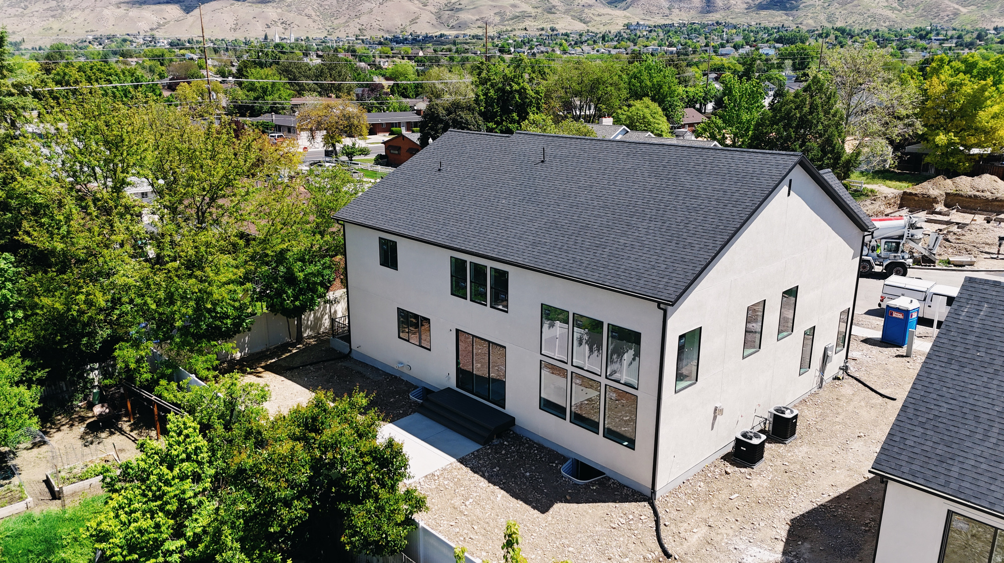 BELMONT WEST - Residential