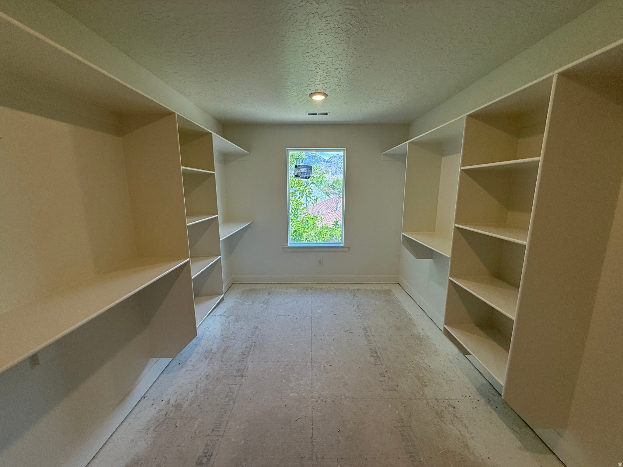 BELMONT WEST - Residential