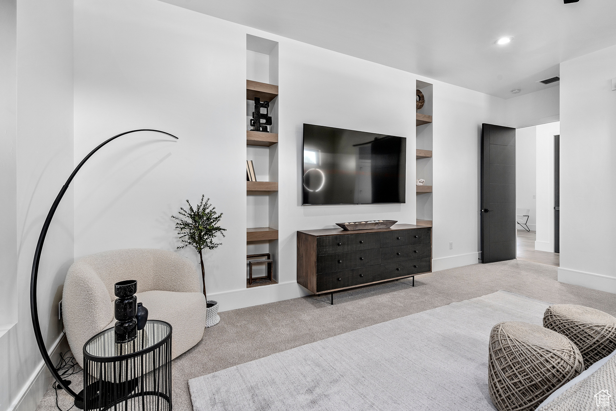 ABBEY ROAD COMMUNITY - Residential