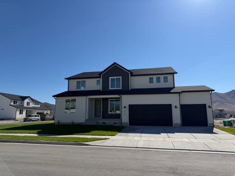Photo of 4932 N EMERALD AVE #336, Eagle Mountain, UT 84005 (MLS # 2179375)