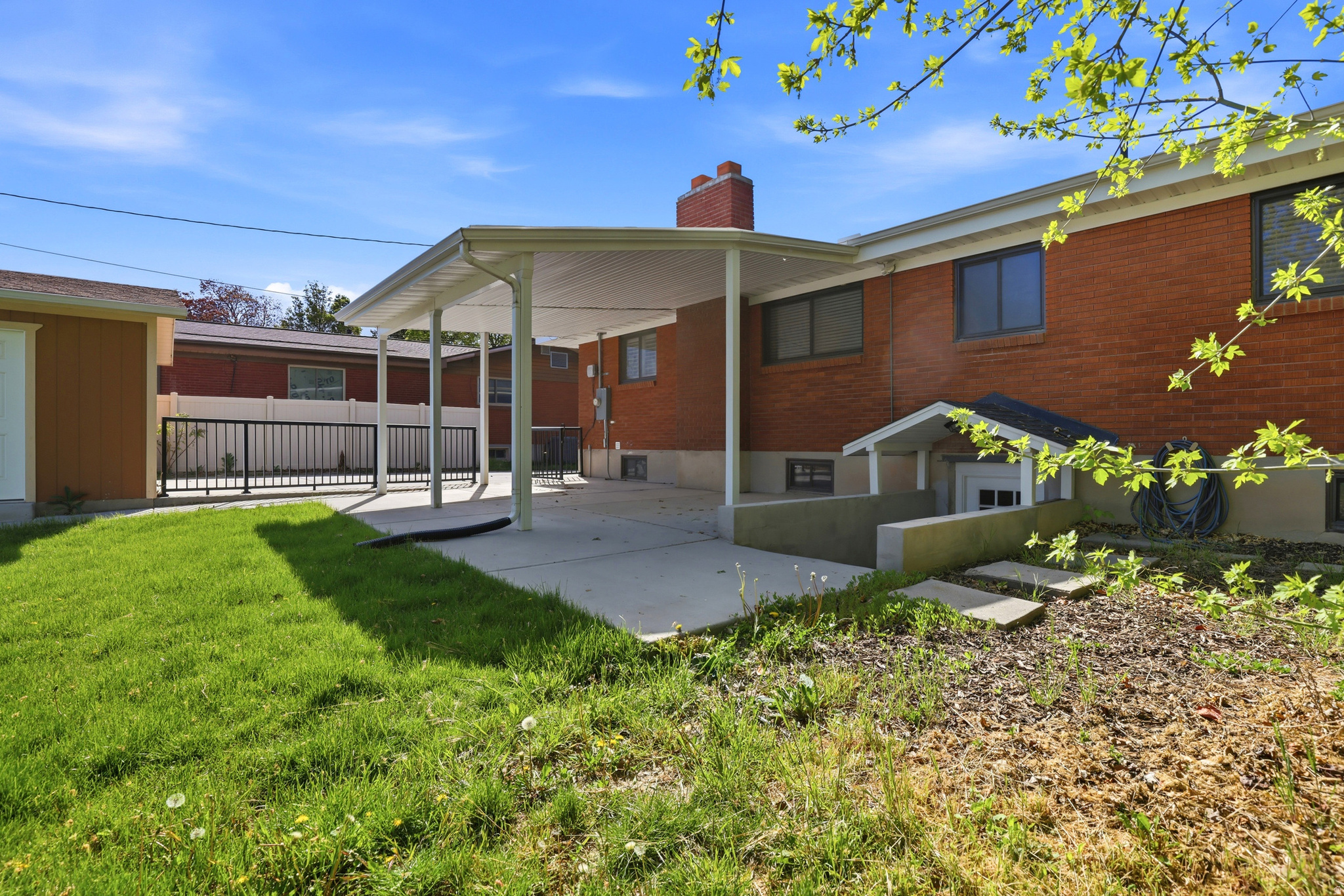 PARADISE PARK - Residential