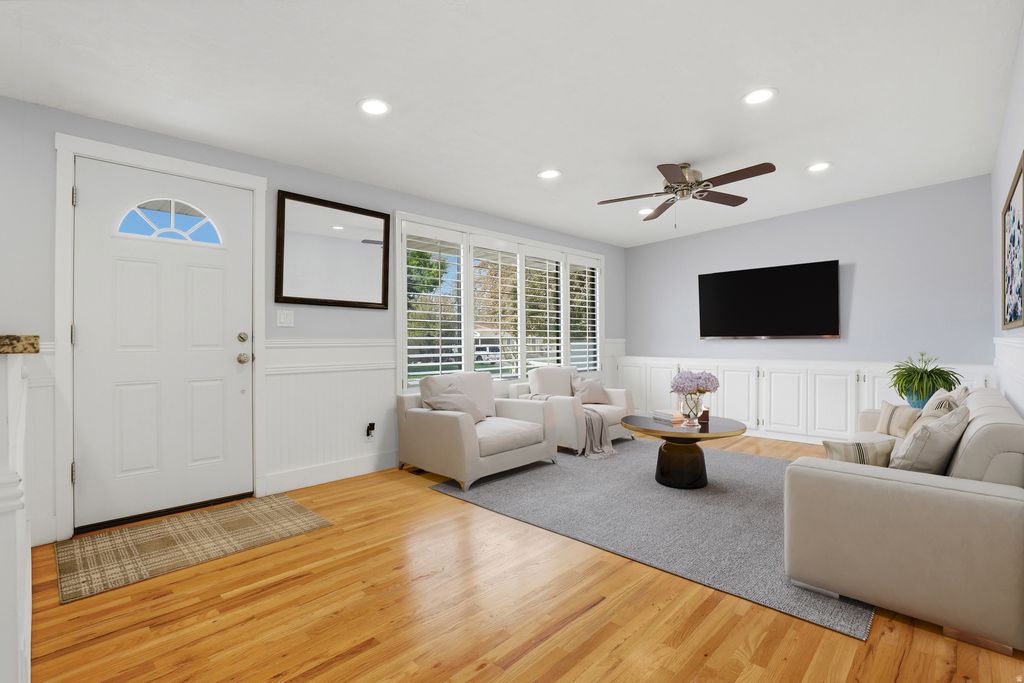 Photo of 1095 E 5235 S, Salt Lake City, UT 84117 (MLS # 2152302)