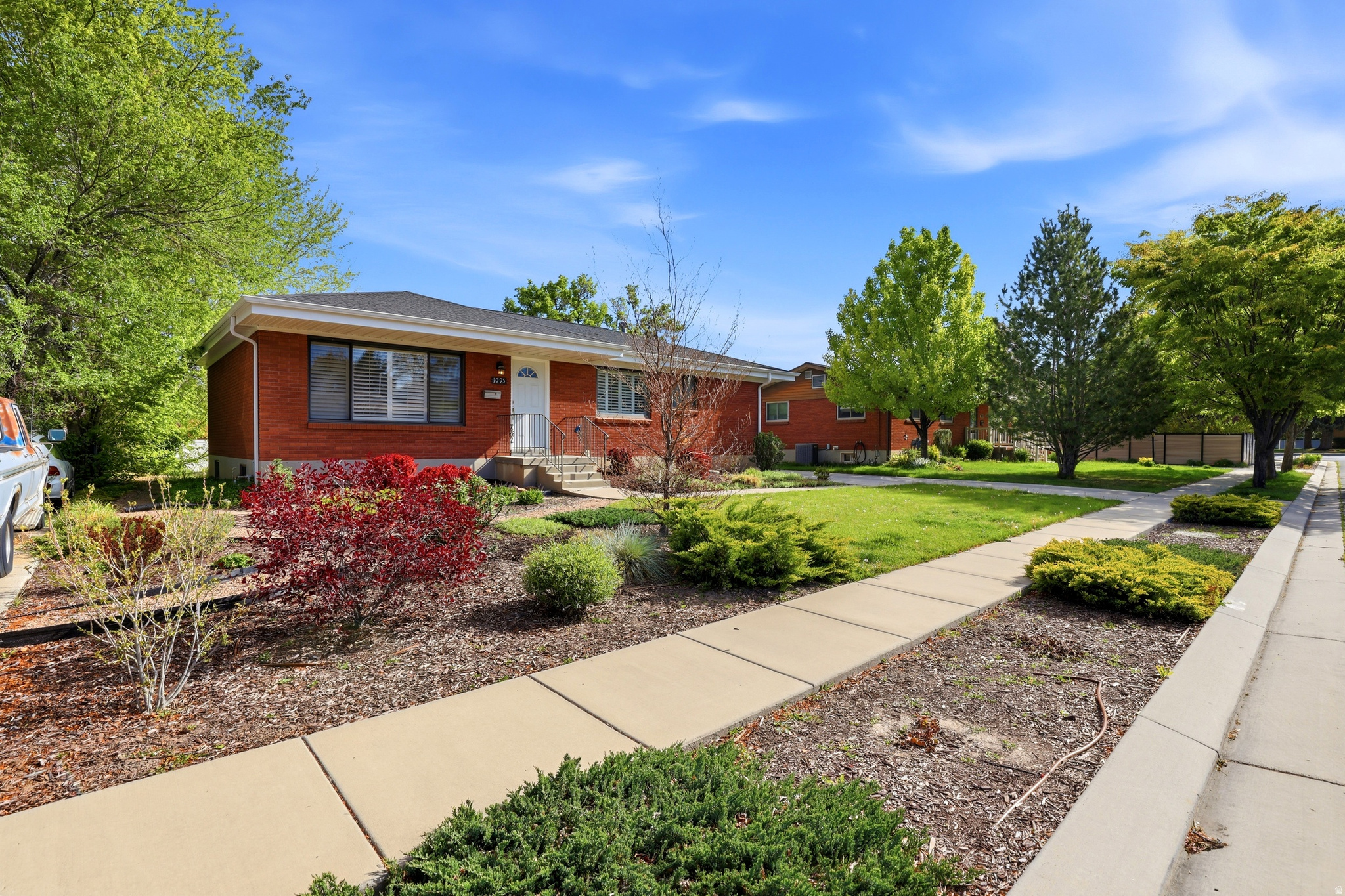 PARADISE PARK - Residential