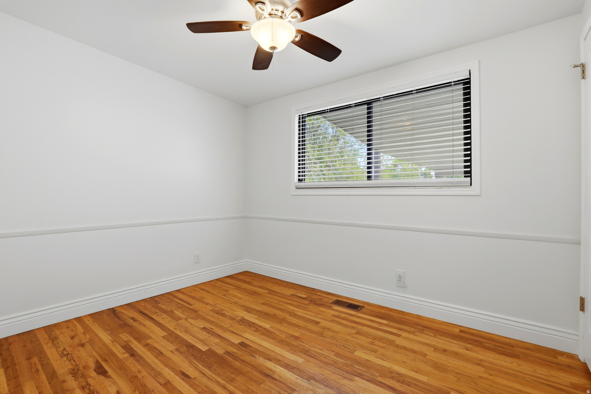 PARADISE PARK - Residential