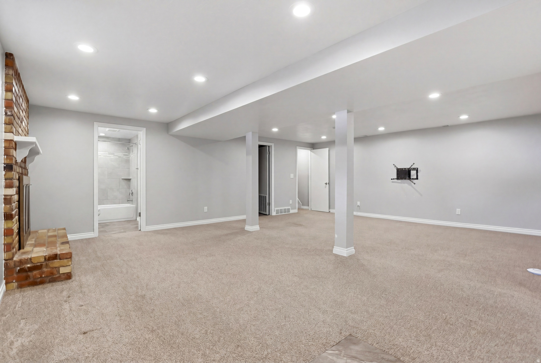 PARADISE PARK - Residential