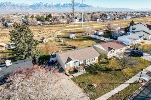 Tiny photo for 5531 S COPPER CITY DR, Kearns, UT 84118 (MLS # 2130342)