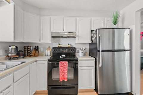 Tiny photo for 5531 S COPPER CITY DR, Kearns, UT 84118 (MLS # 2130342)