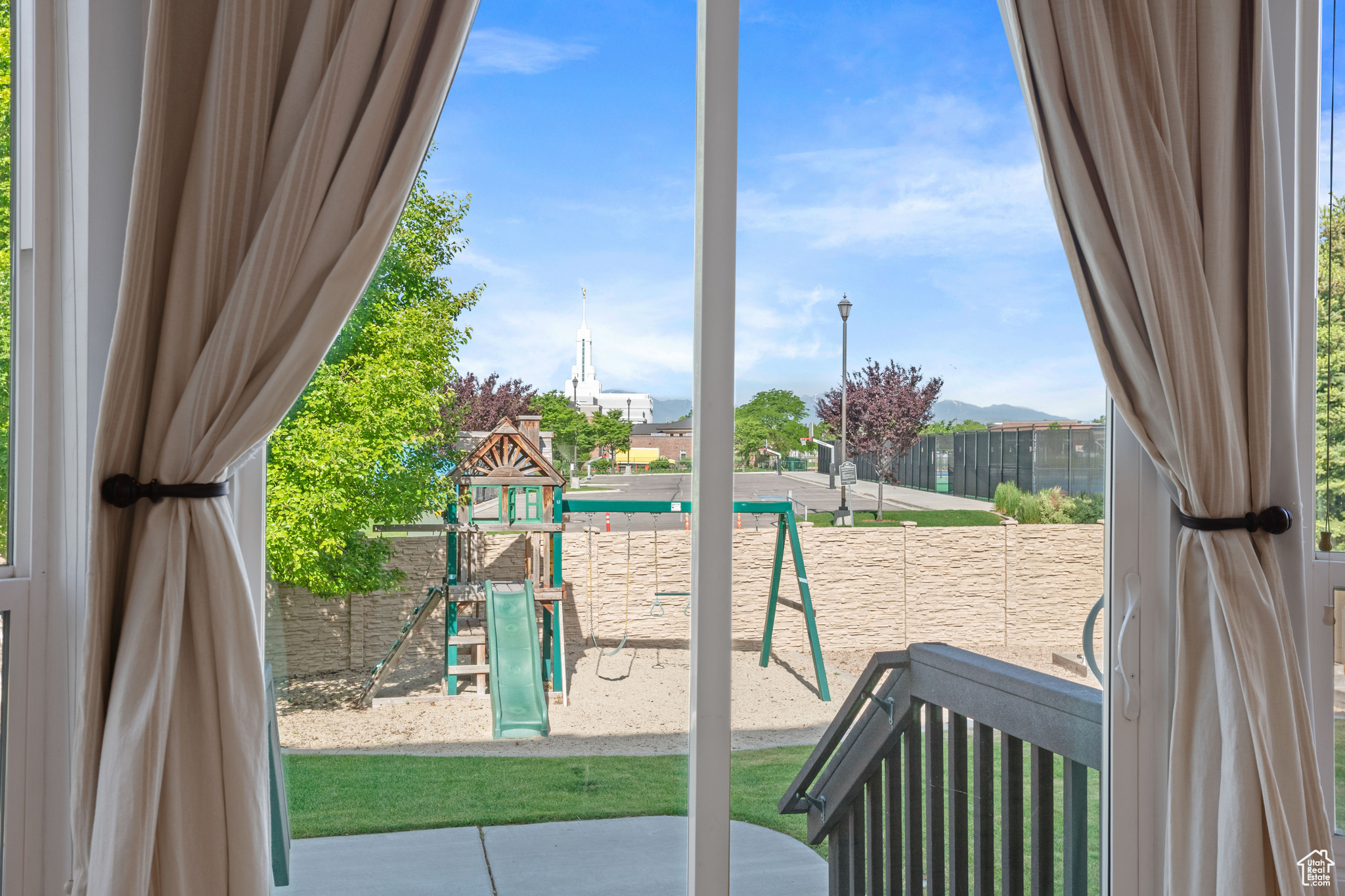 TEMPLE RIDGE - Residential