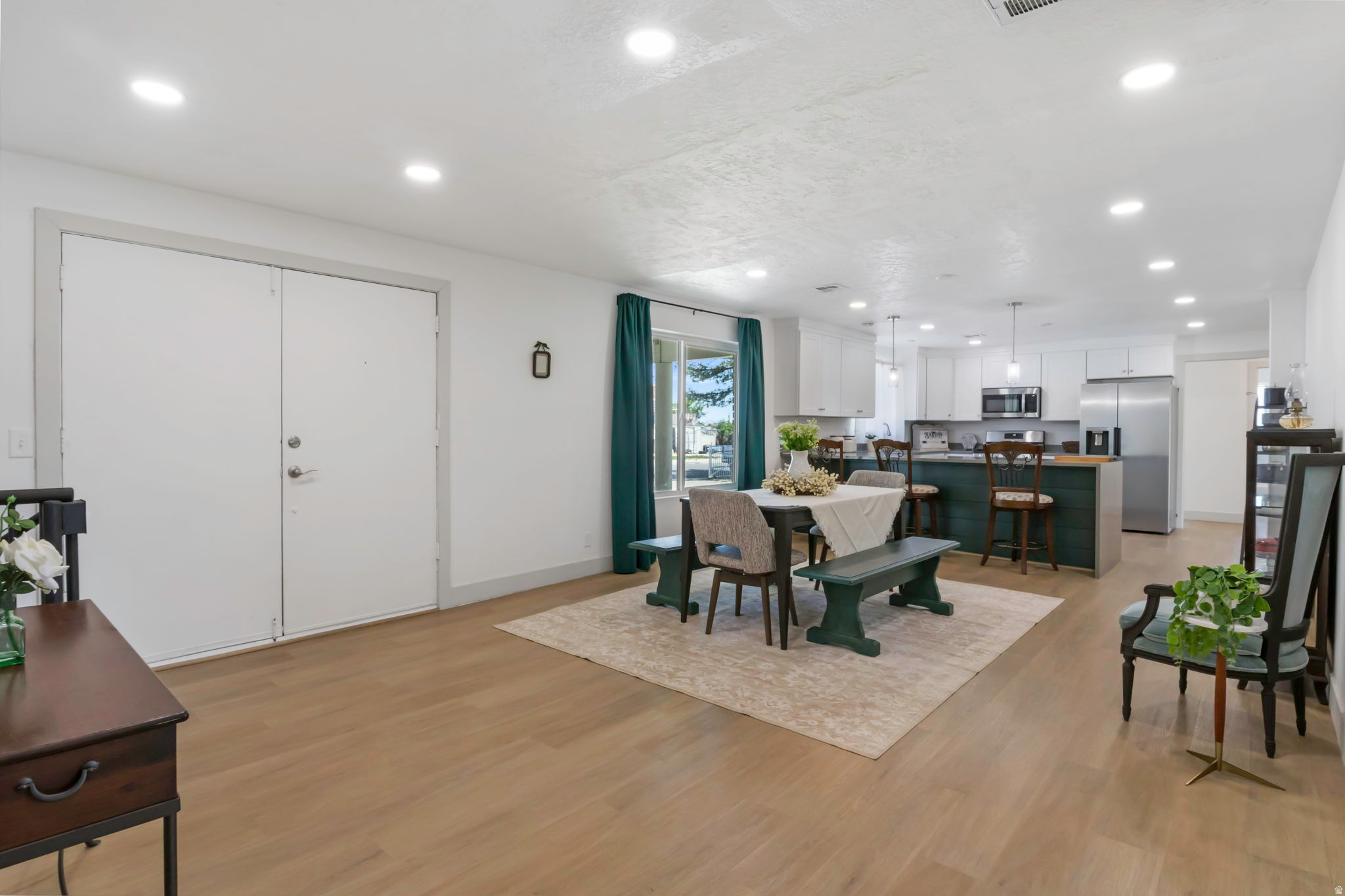 CASTAGNO ACRES - Residential