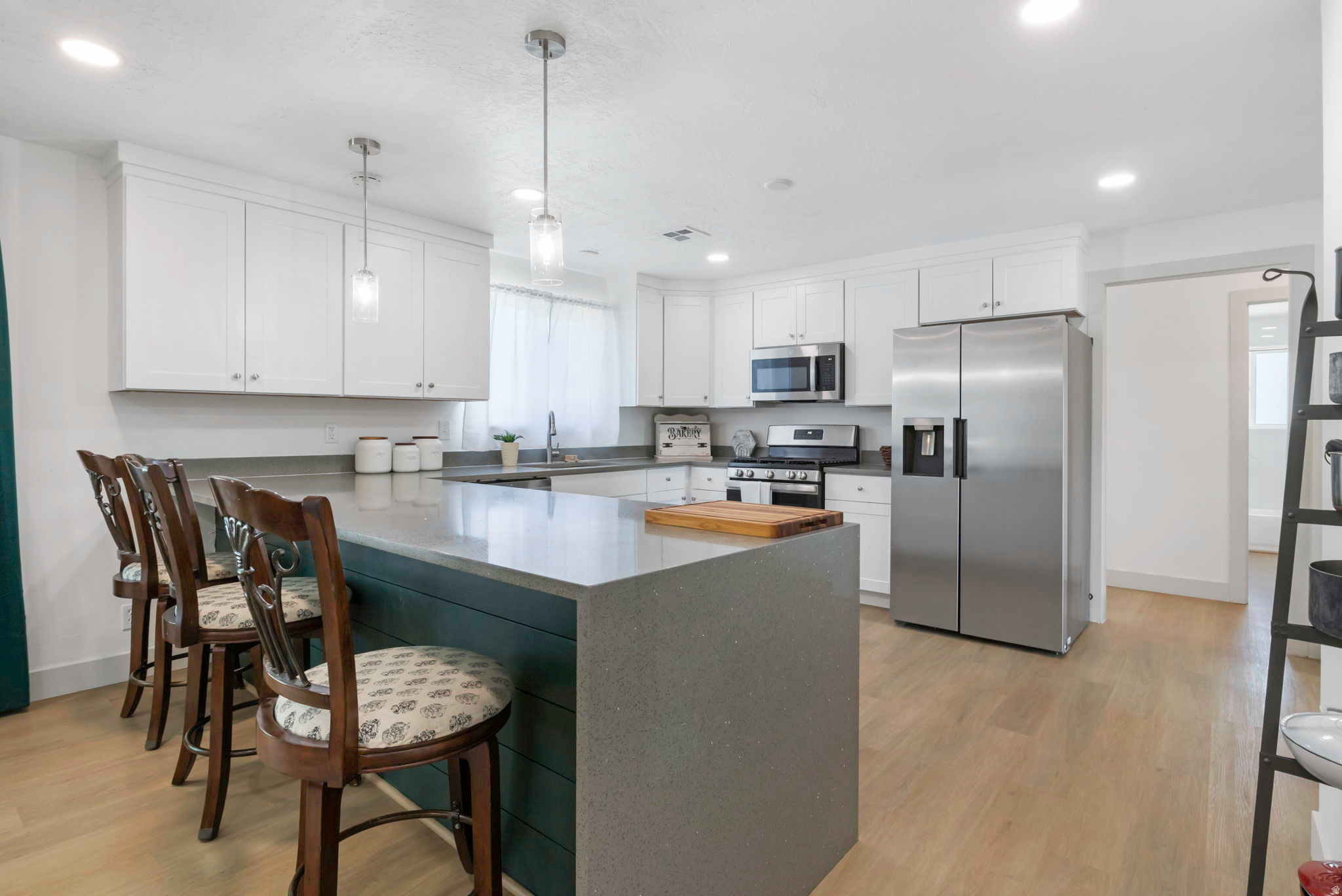 CASTAGNO ACRES - Residential