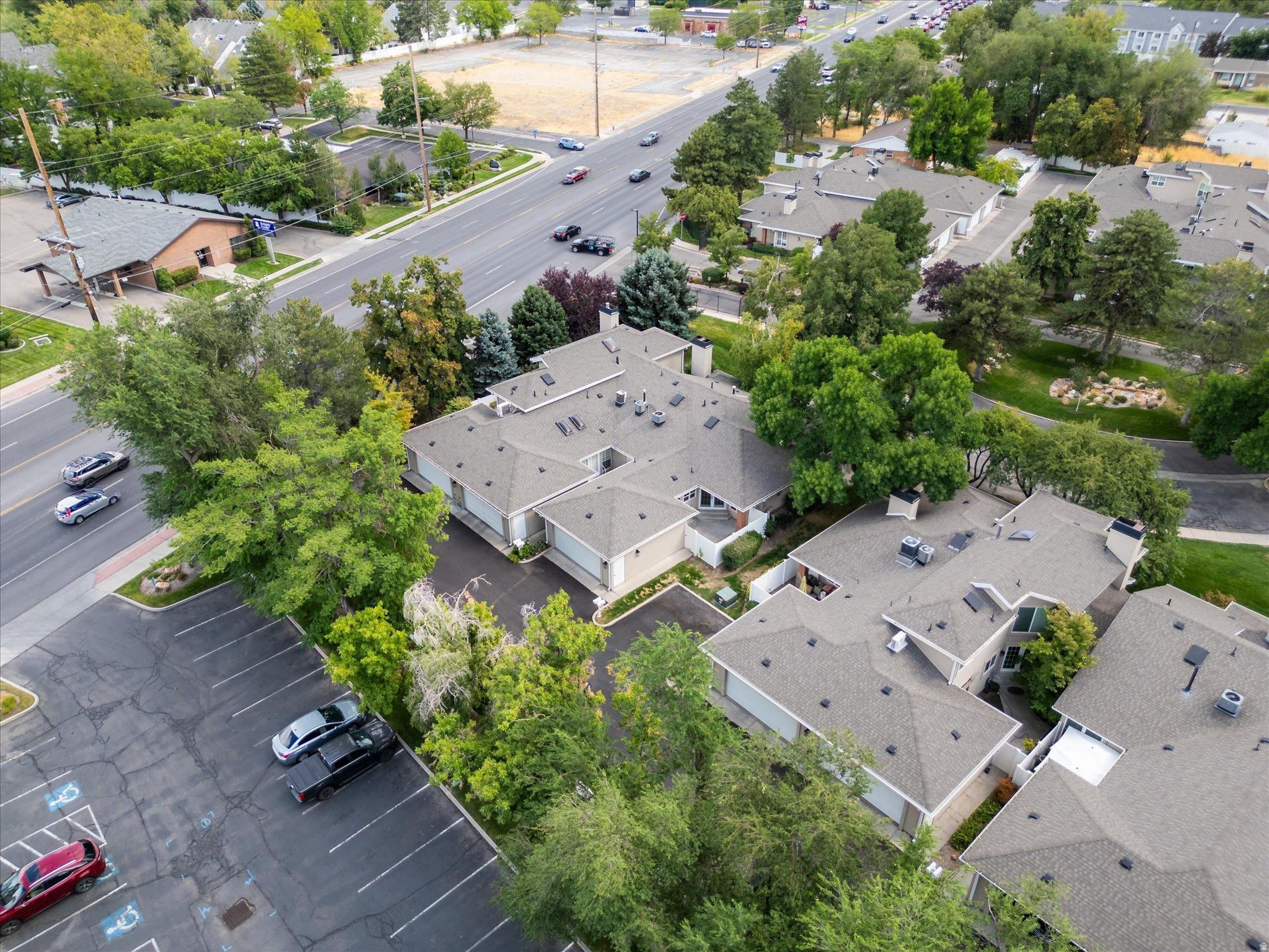 FAIRMEADOWS - Residential