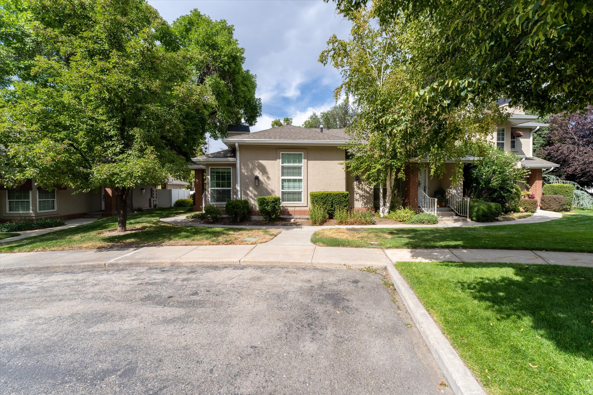 FAIRMEADOWS - Residential