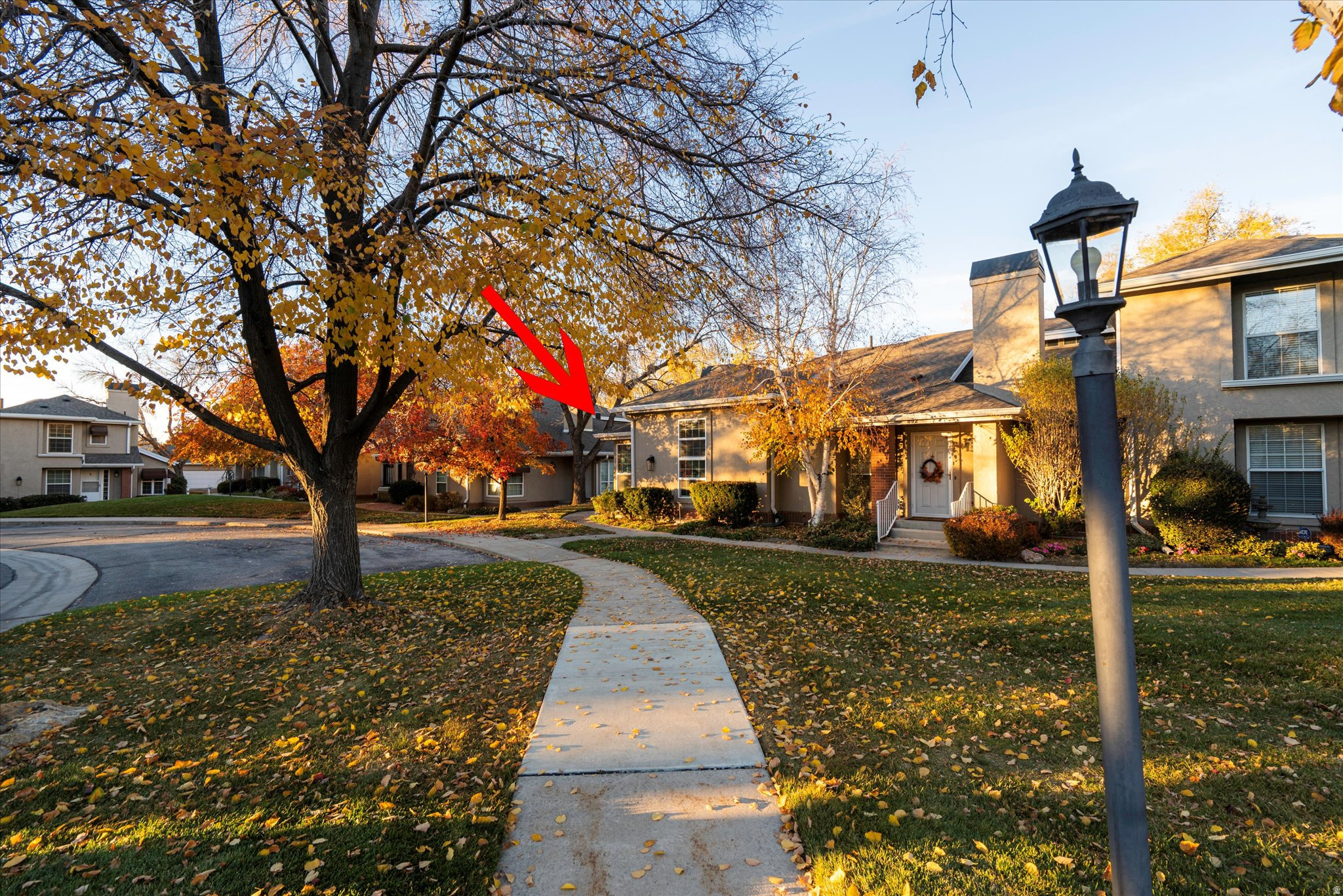 FAIRMEADOWS - Residential