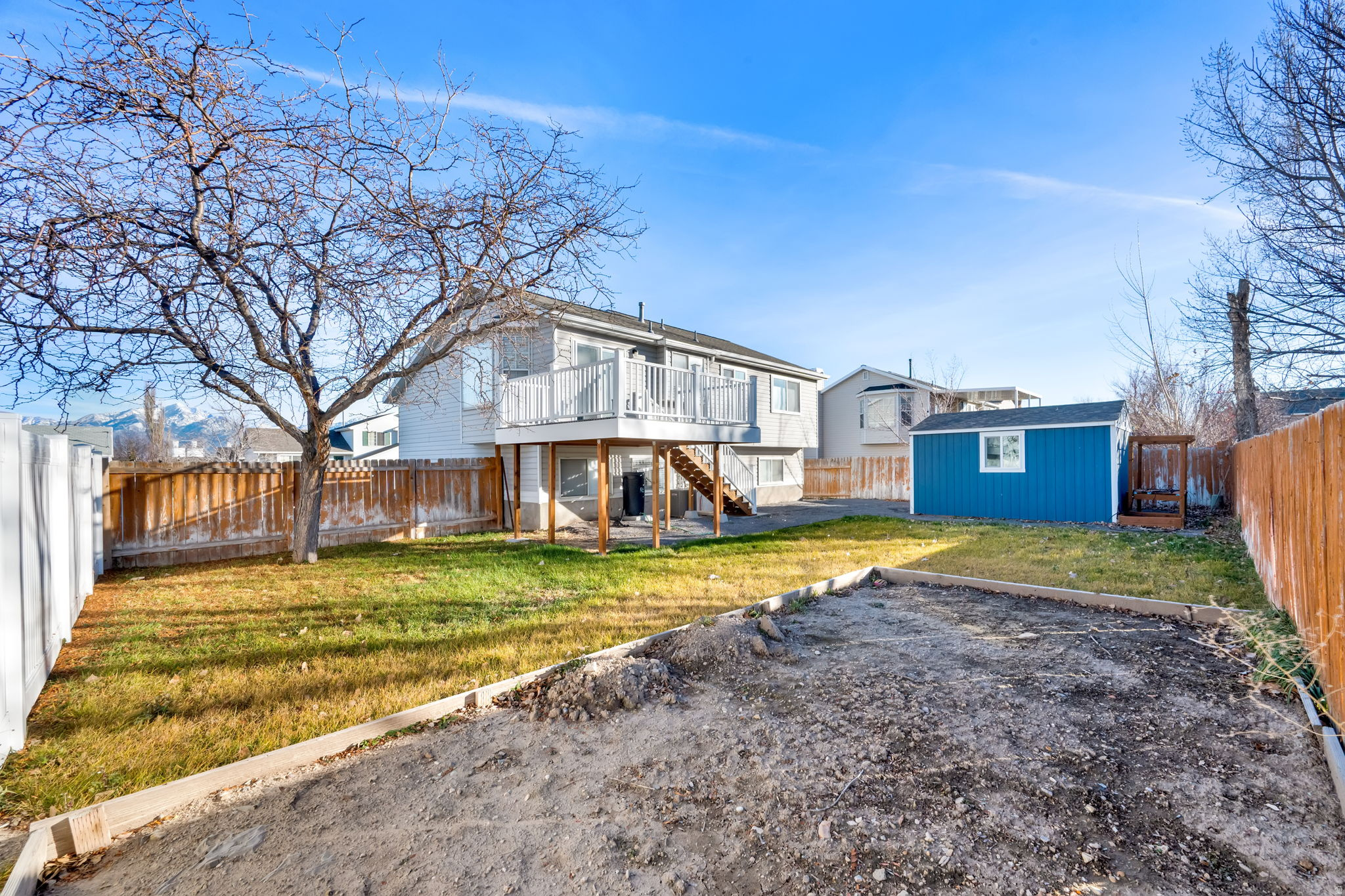 MEADOWS - Residential